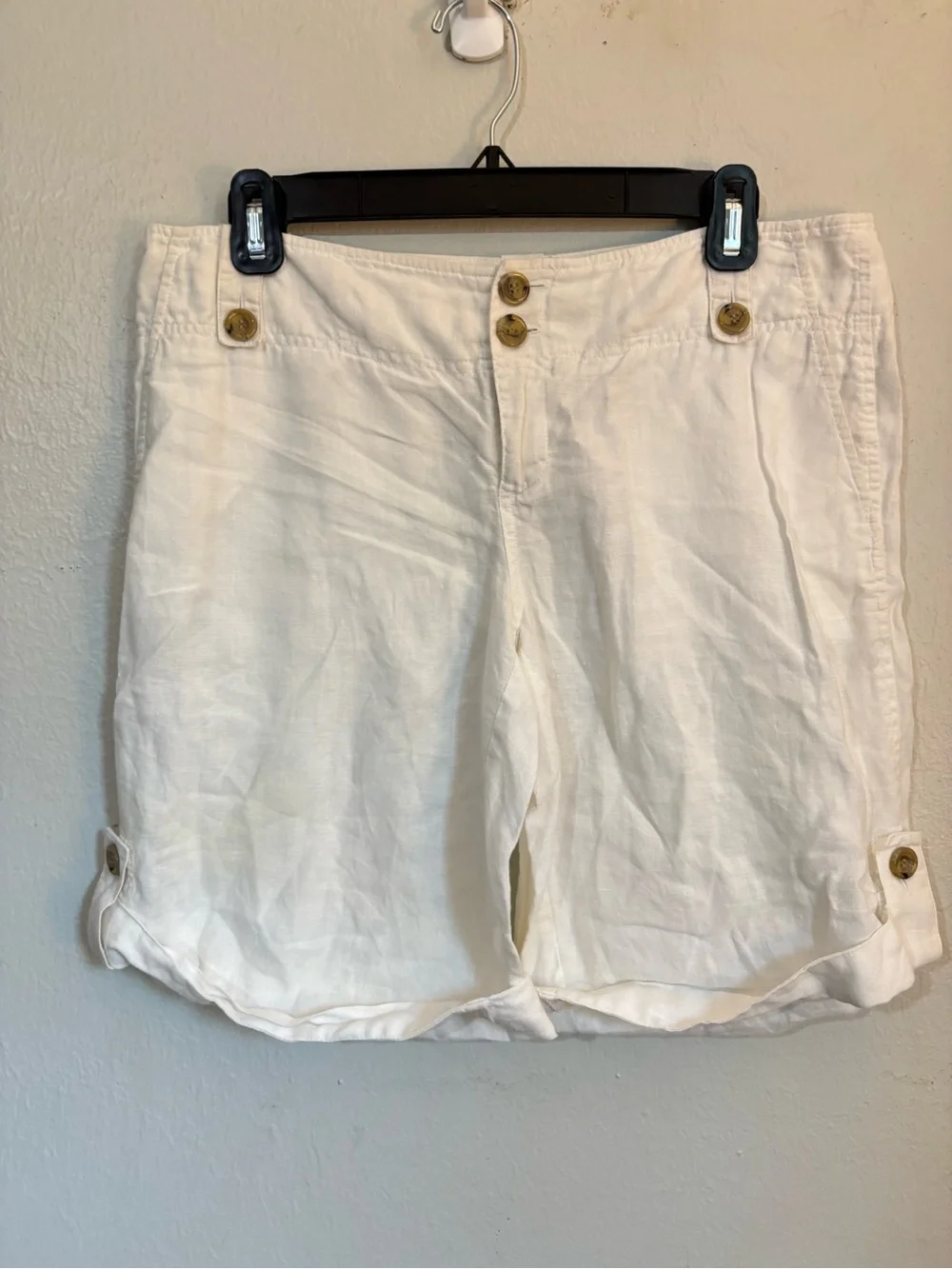 LONDONJEAN White Linen-Blend Button Accent Bermuda Shorts - Picture 1 of 5